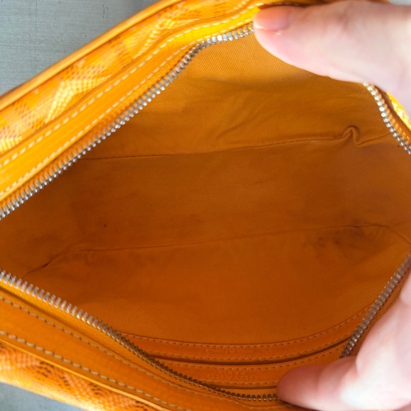 AUTHENTIC GOYARD CAP VERT YELLOW CROSSBODY BAG - Picture 13 of 16